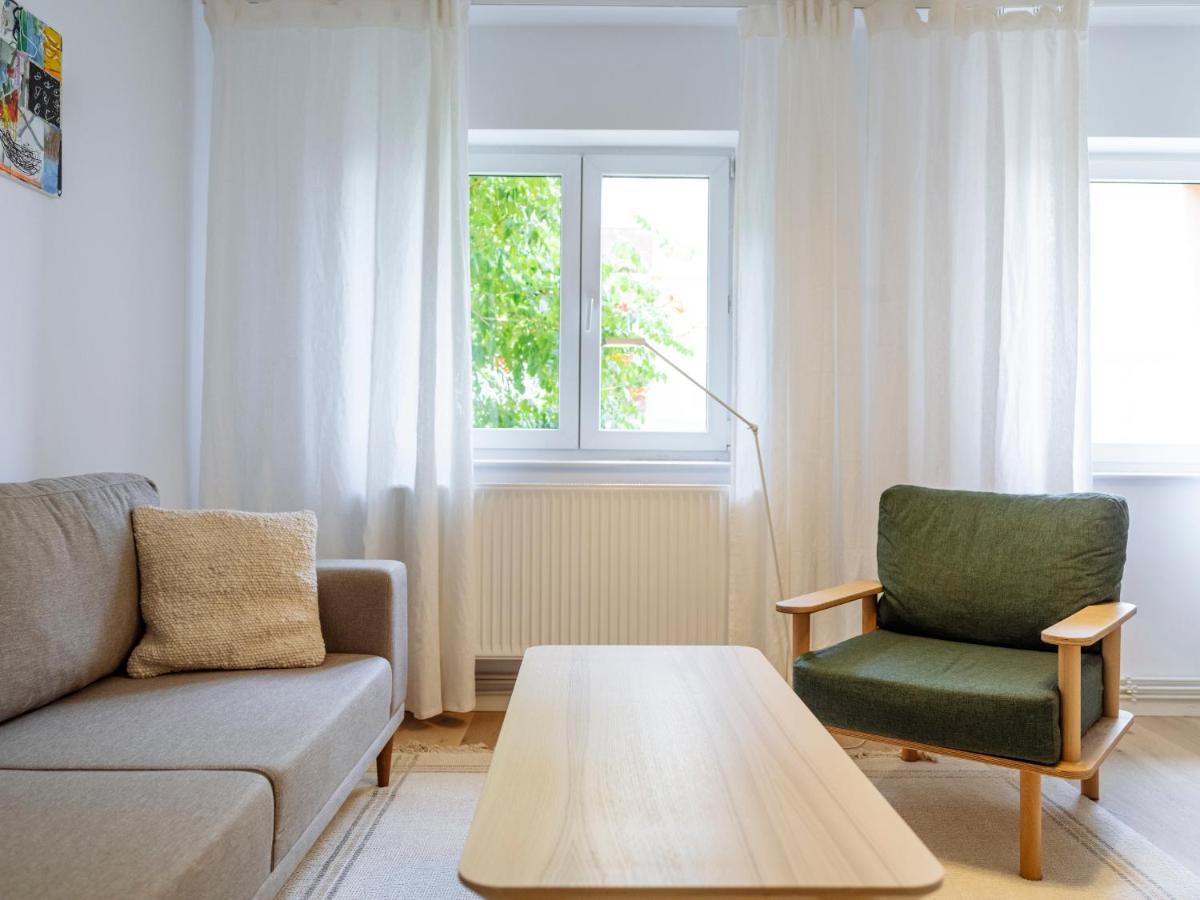 Cozy Central Apartment Near The Forest Braşov Eksteriør billede